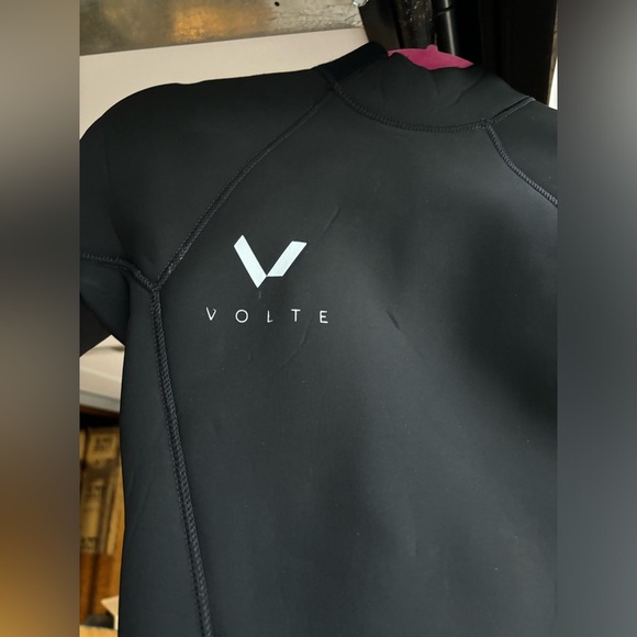 VOLTE Premium Wetsuit - Picture 4 of 6